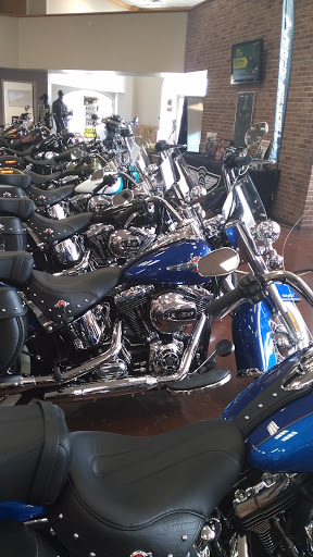 Motorcycle Dealer «Hideout Harley-Davidson», reviews and photos