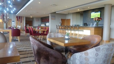 Photos of Holiday Inn Express Sandton - Woodmead