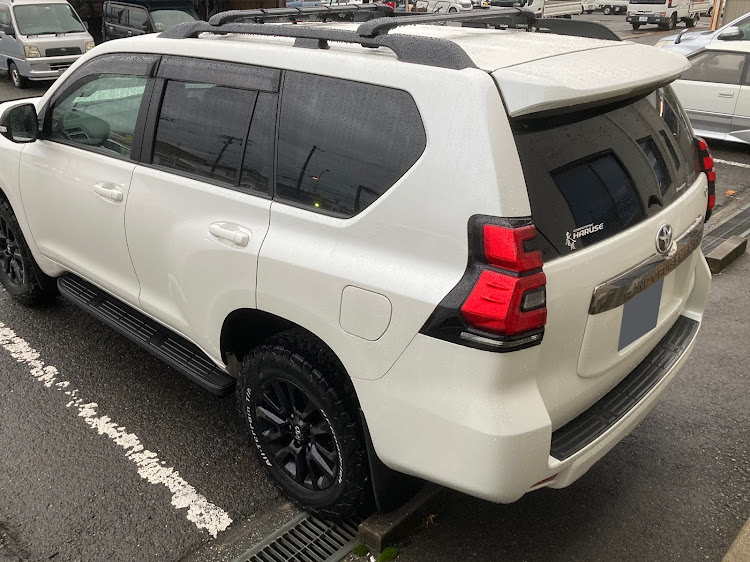 ランドクルーザープラドの愛車のお尻はこんな感じに関するカスタム事例の投稿画像2枚目