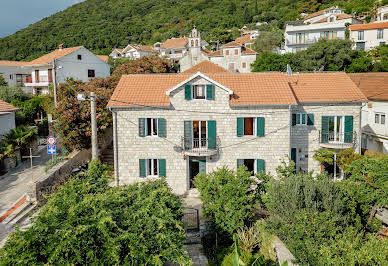 House with garden and terrace 7