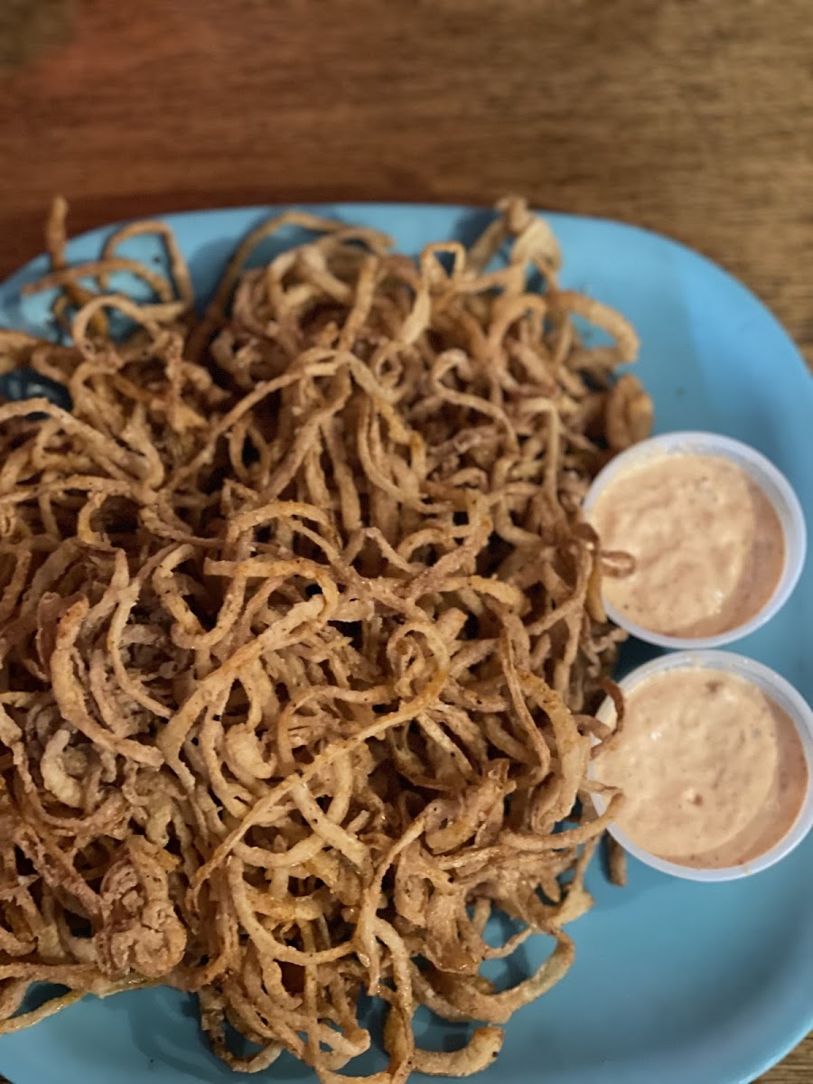 Onion straws with Vader sauce