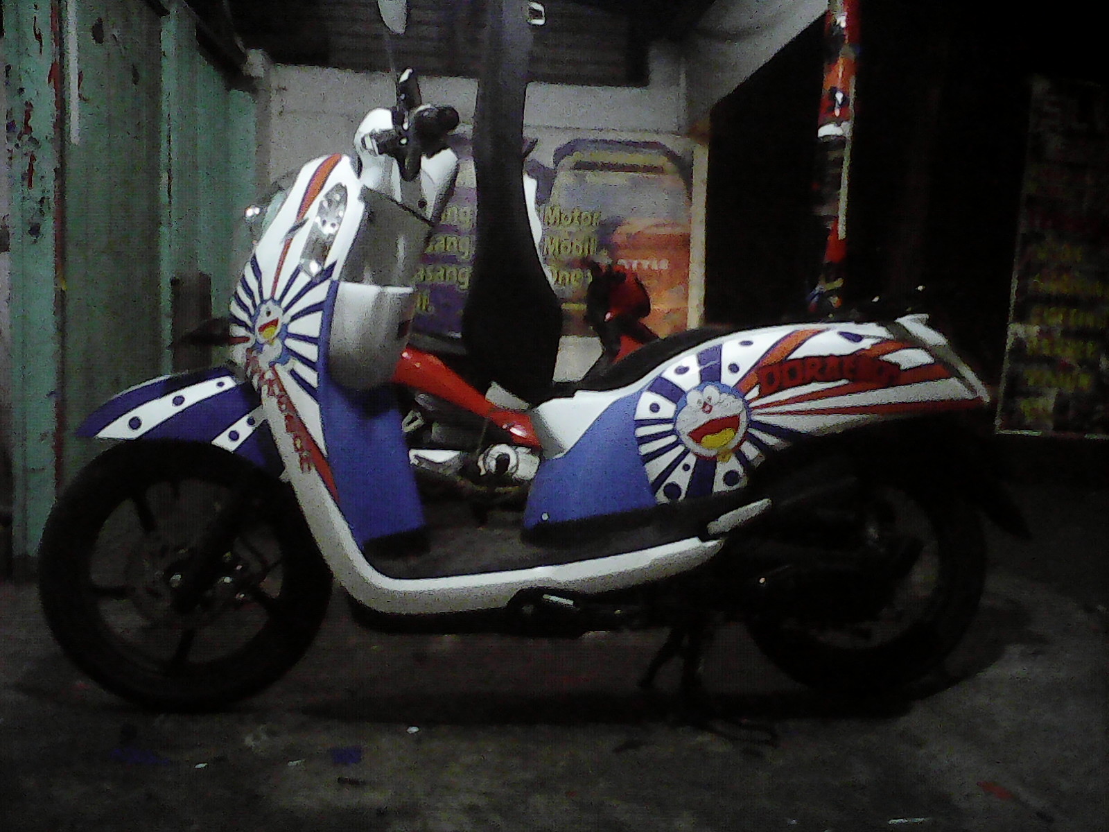 80 Modifikasi Scoopy Doraemon Kumpulan Modifikasi Motor Scoopy Terbaru