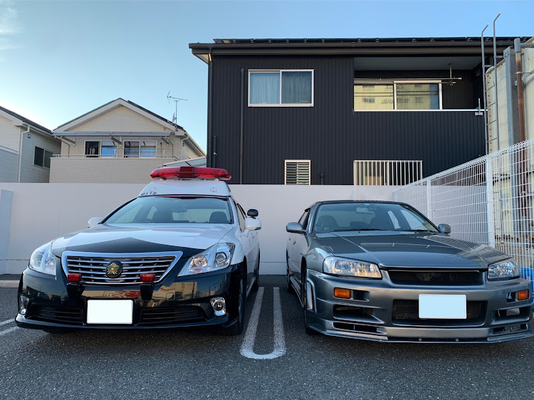 スカイラインのATR SPORT2・ヤフオクで落札・ボンネット・警察とコラボ・わるいことしてませんに関するカスタム事例の投稿画像5枚目