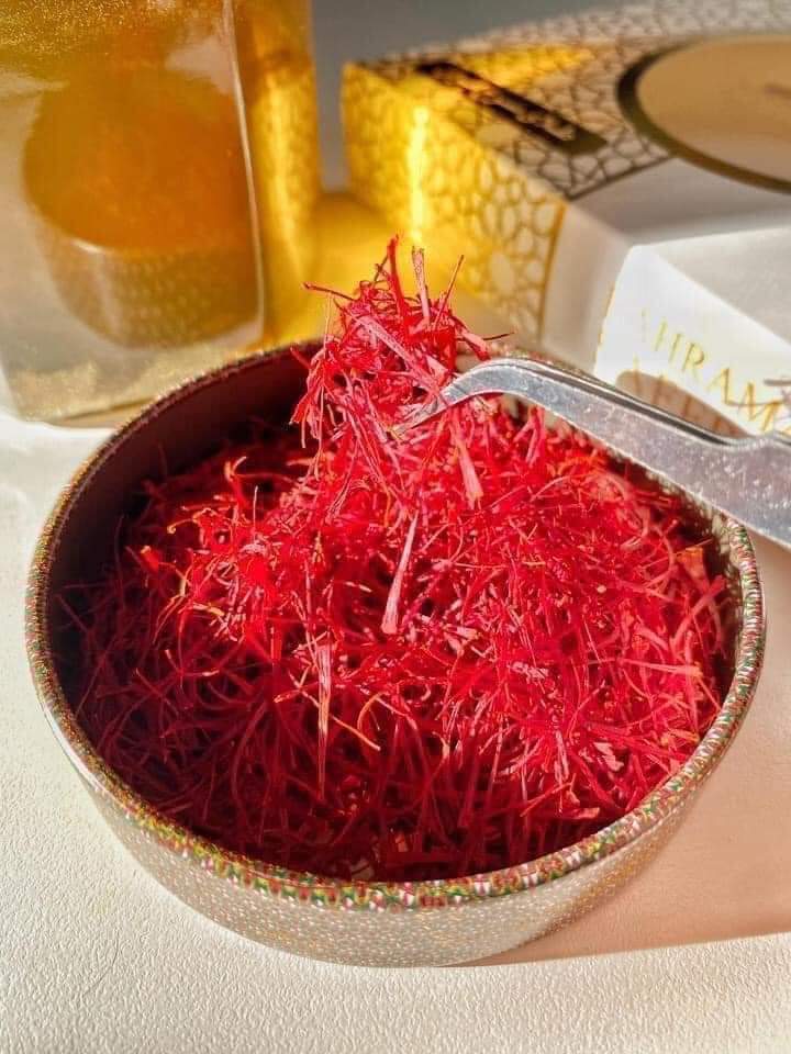 SAFFRON TÂY Á