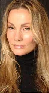 Virginia Hey  Net Worth, Age, Wiki, Biography, Height, Dating, Family, Career