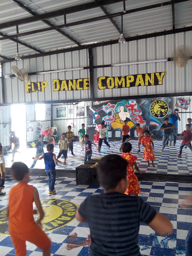 Flip Dance Company, Shop No-2, 1st Floor, Yanaambika Complex, Pollachi Main Rd, Near Anna Statue, Gandhi Nagar, Kurichi, Coimbatore, Tamil Nadu 641024, India, Dance_Company, state TN