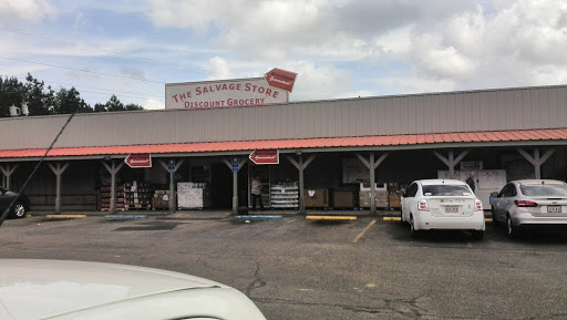 Grocery Store «The Salvage Store Discount Grocery», reviews and photos, 82540 LA-25, Folsom, LA 70437, USA