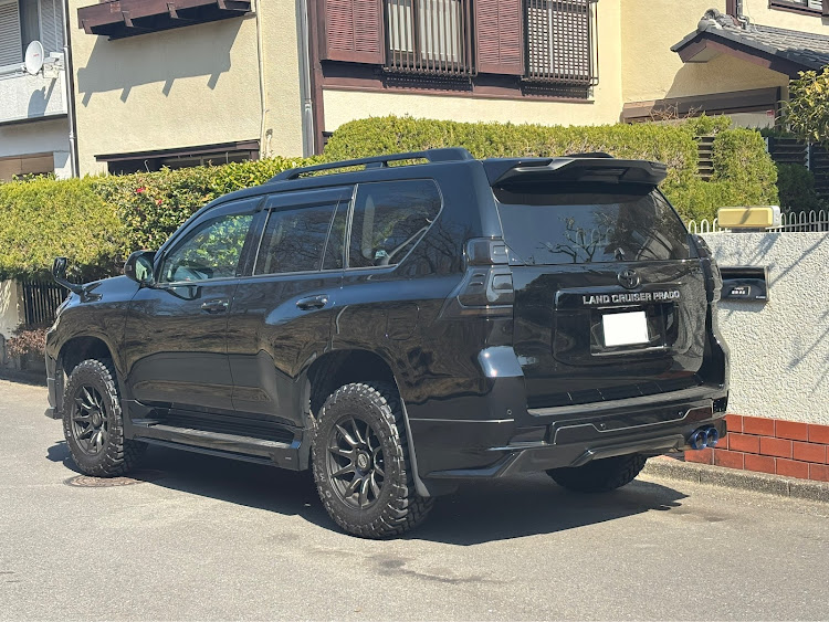 ランドクルーザープラドのTRDエアロ・モデリスタエアロ・エムズスピード・エルフォード・ビルシュタインB6に関するカスタム事例の投稿画像3枚目