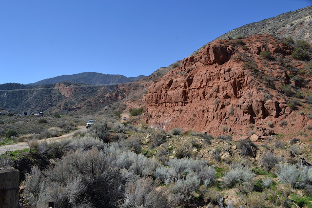 cars leaving the canyon