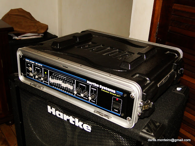 Hartke HA3500 com case Gator - R$1600 (1450 s/ case) DSC04627