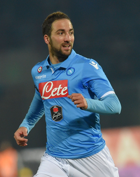 파일:external/www2.pictures.zimbio.com/Gonzalo+Higuain+AC+Cesena+v+SSC+Napoli+rw4zAeQEsEkl.jpg