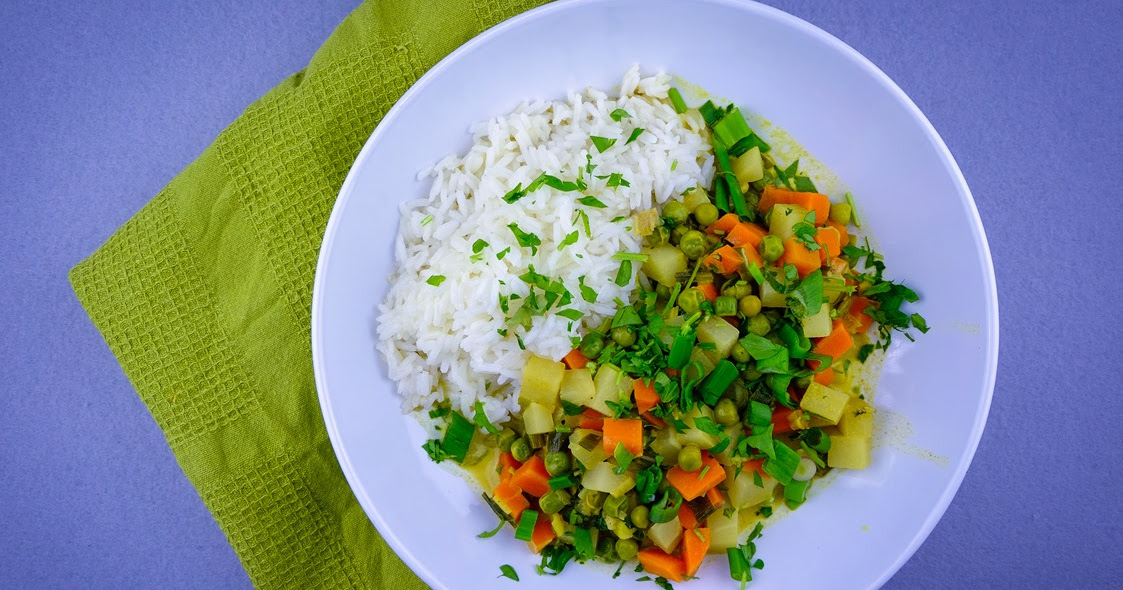 Kohlrabi-Möhren-Curry mit Reis | The weekly Joy of Veggie