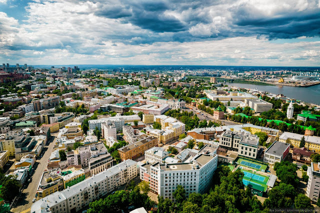 Нижегородский кремль и Стрелка с высоты птичьего полета