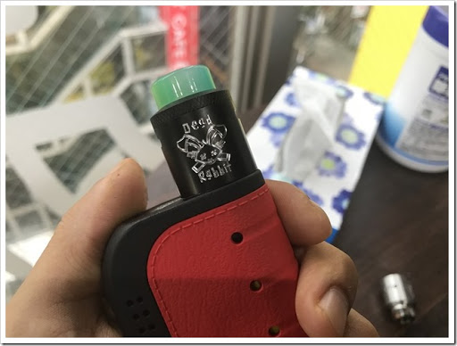 IMG 4804 thumb - 【漂うフィリピン感】「HellVape DeadRabbitRDA（ヘルベイプデッドラビットRDA)レビュー」inVapeHouse渋谷！実店舗で提供頂いたのでその場でレビュー！特徴的なポストレスでダイレクトなミストが飛び込んでくる味、ミストともに満足できる爆煙RDA！【RDA/RBA】