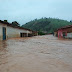 Famílias são retiradas de casa após forte chuva que alagou Marajá do Sena, Trizidela e Pedreiras em alerta