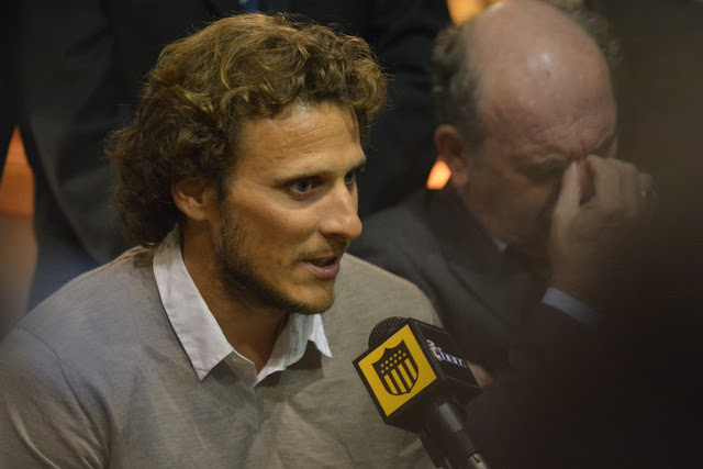 Diego Forlan Dp Profile Pics