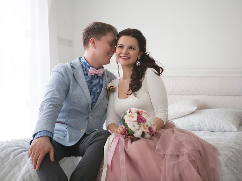 Fotógrafo de bodas Aleksandra Kharlamova (akharlamova). Foto del 19 de abril 2015