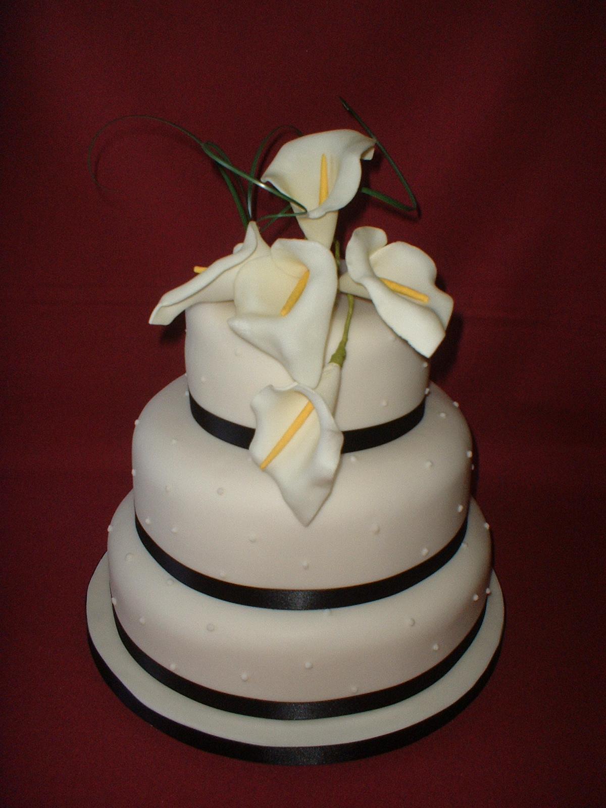 Calla Lilies Wedding Cake