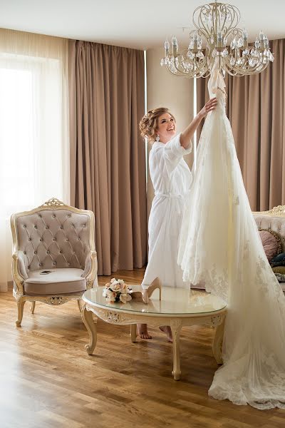 Photographe de mariage Yuliya Reznikova (juliarj). Photo du 9 février 2016