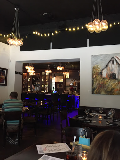 Italian Restaurant «Tutto Kitchen & Bar», reviews and photos, 942 Alpharetta St, Roswell, GA 30075, USA