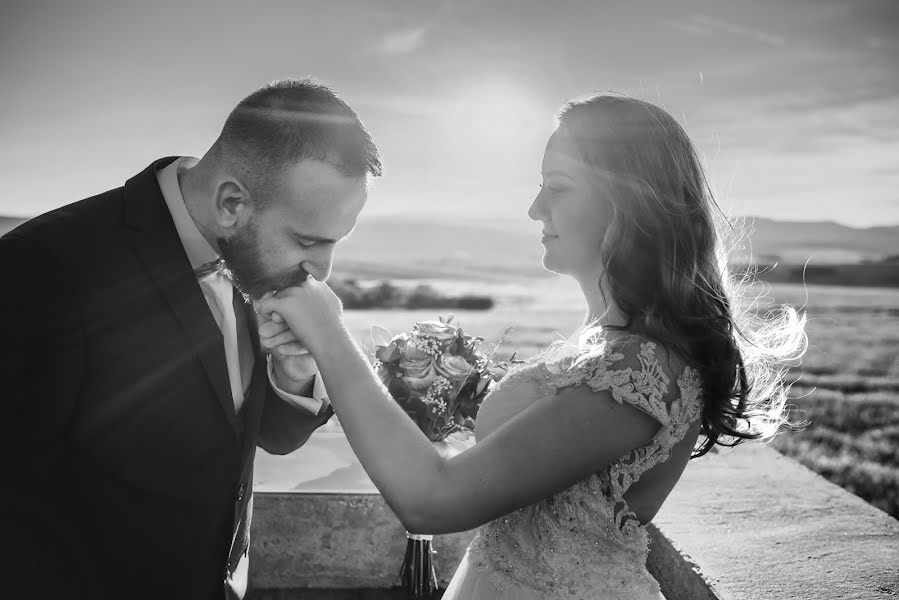 Wedding photographer Ľuboš Gábor (fotogabor). Photo of 13 February 2021