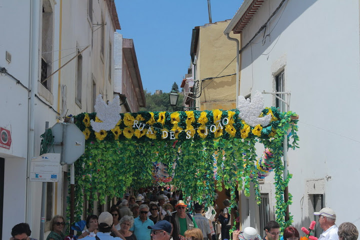 Португалия: Festa dos Tabuleiros  («Праздник хлебных корзин»), Томар + Лиссабон (конкурс)