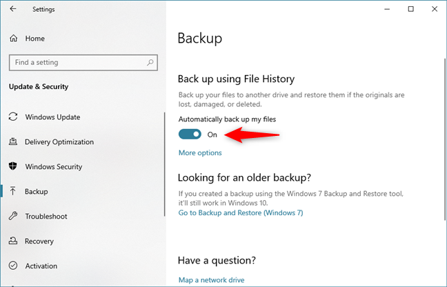 Si el interruptor Copia de seguridad automática de mis archivos está activado, el Historial de archivos está habilitado