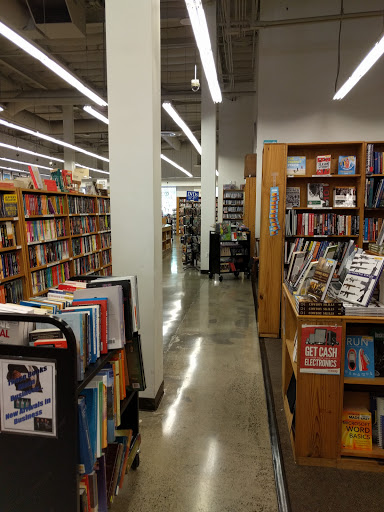 Book Store «Half Price Books», reviews and photos, 39152 Fremont Hub, Fremont, CA 94538, USA