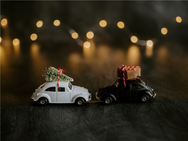 Juguetes festivos de Navidad VW Beetle de Annie Spratt