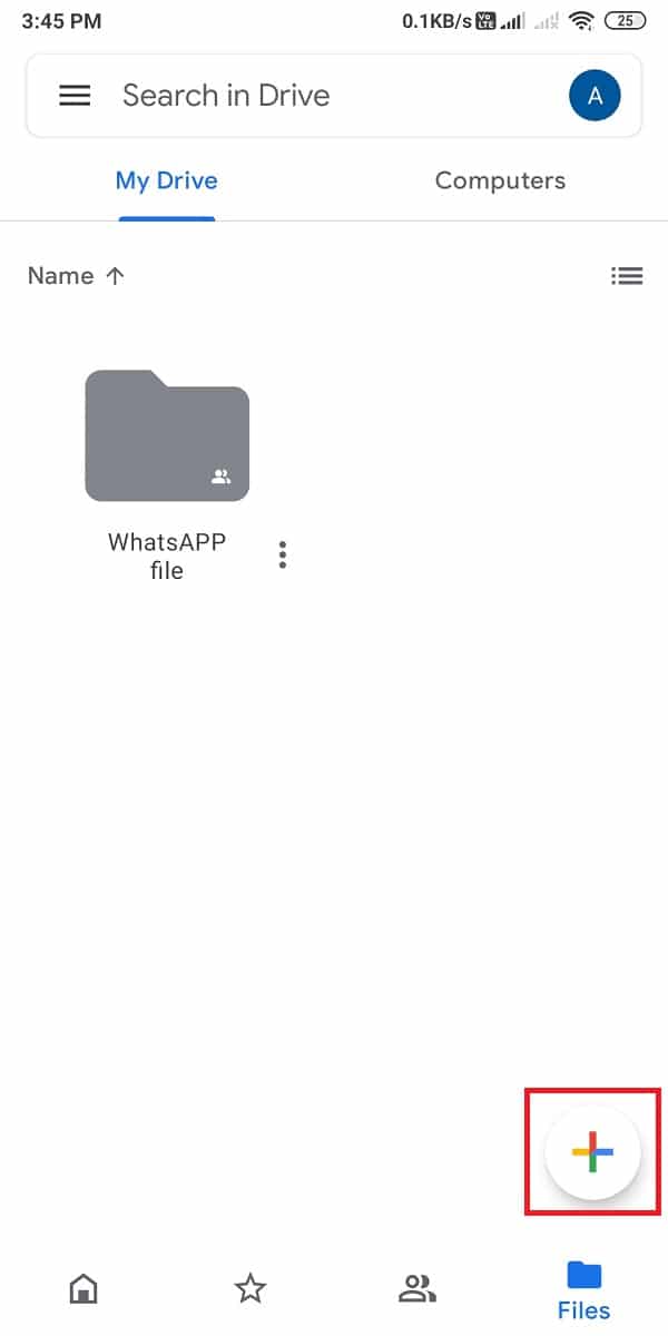 Haga clic en el icono '+' de la parte inferior.  |  Cómo enviar archivos de video grandes en Whatsapp