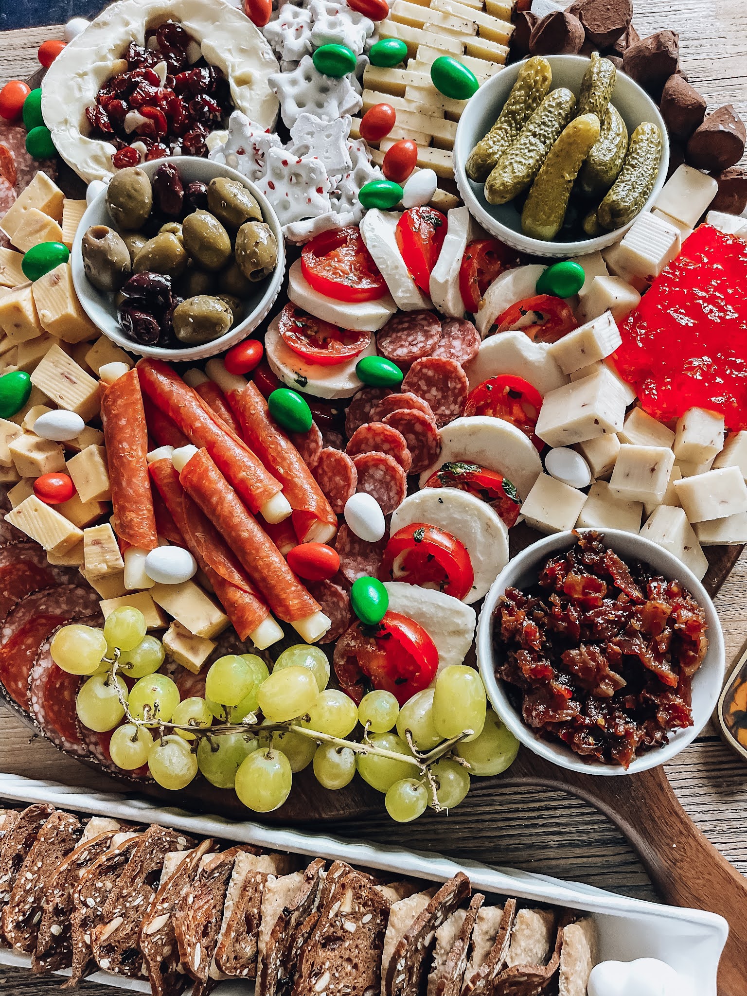 Christmas Charcuterie Board - Something Delightful Blog #CharcuterieBoard #SnackBoard #ChristmasCheeseBoard #ChristmasCharcuterieBoard #ChristmasAppetizer