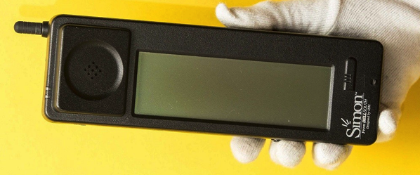 Lo smartphone compie 25 anni: IBM Simon fu il primo della storia