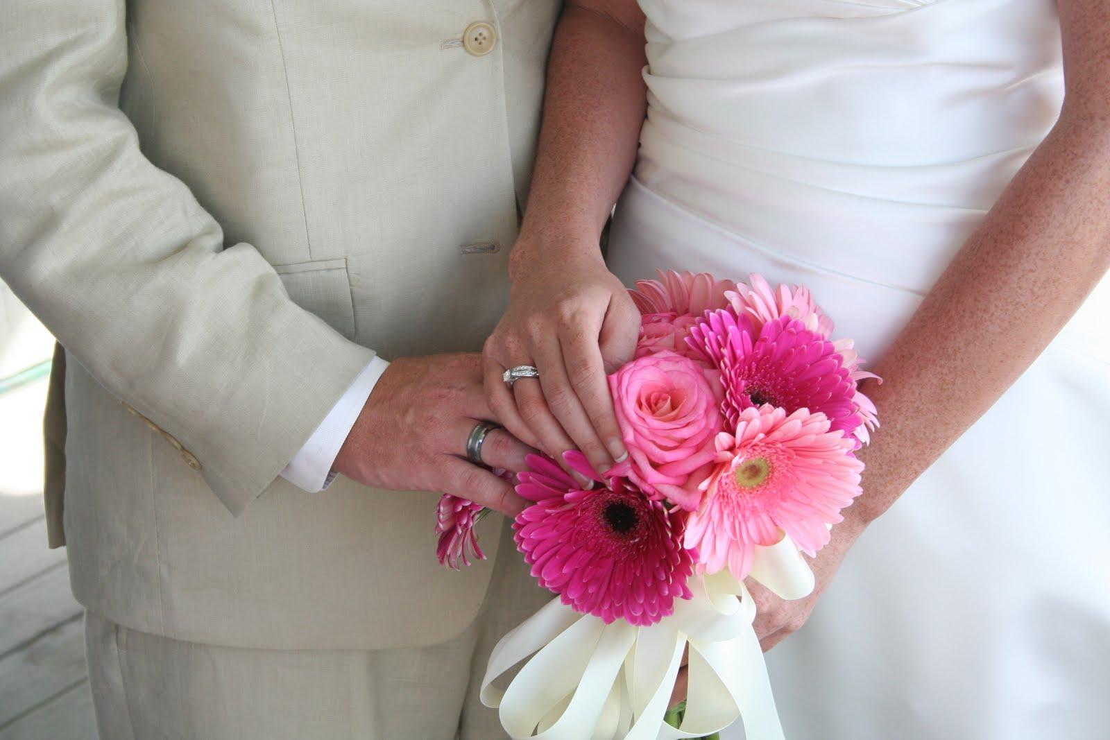 daisy bouquets for weddings