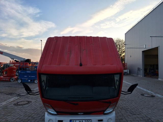 Photo de RUTHMANN TB 270 / NISSAN CABSTAR