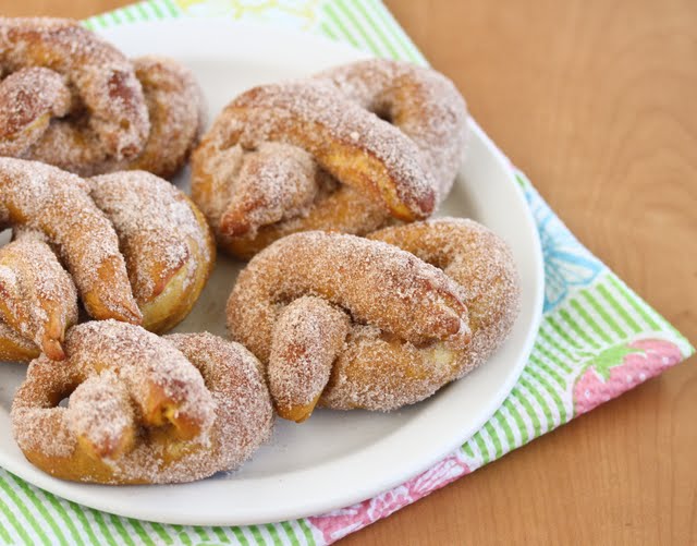 close-up photo of pretzels on a plate