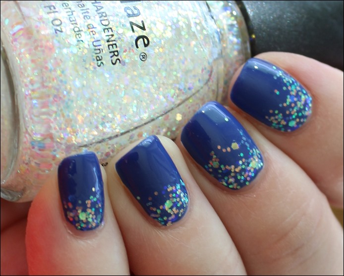 Nail Art Pool Party Blau Glitzer Wasser Sommer Nageldesign 06