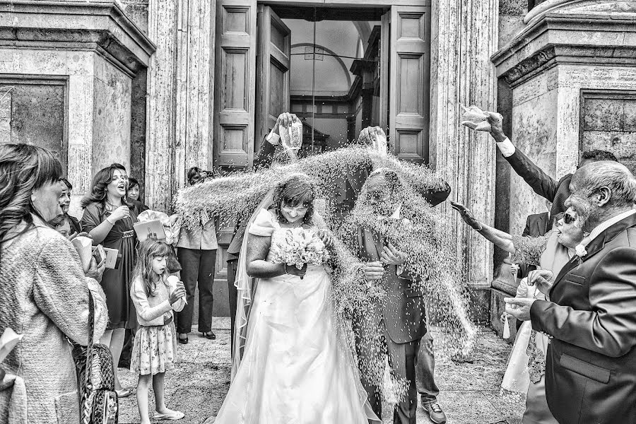 Fotografo di matrimoni Paolo Giovannini (annabellafoto). Foto del 18 aprile 2015