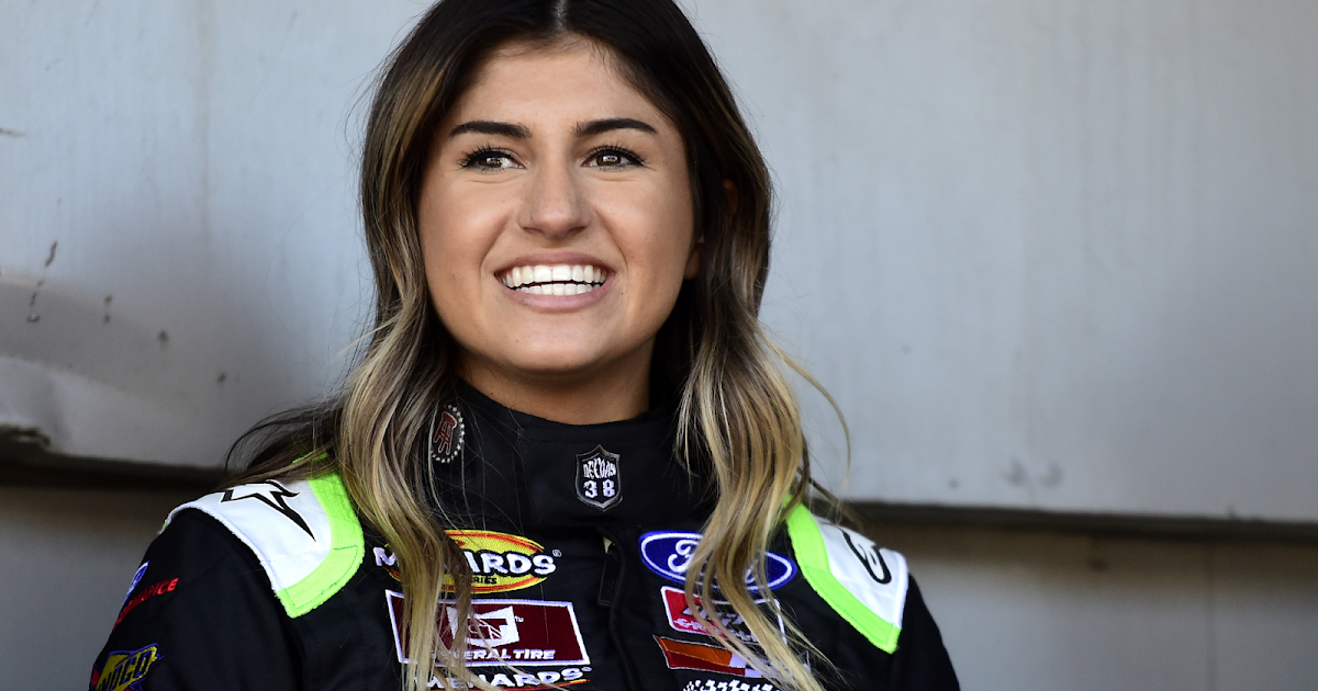 Hailie Deegan Wins Nascar Truck Series Most Popular Driver Award For