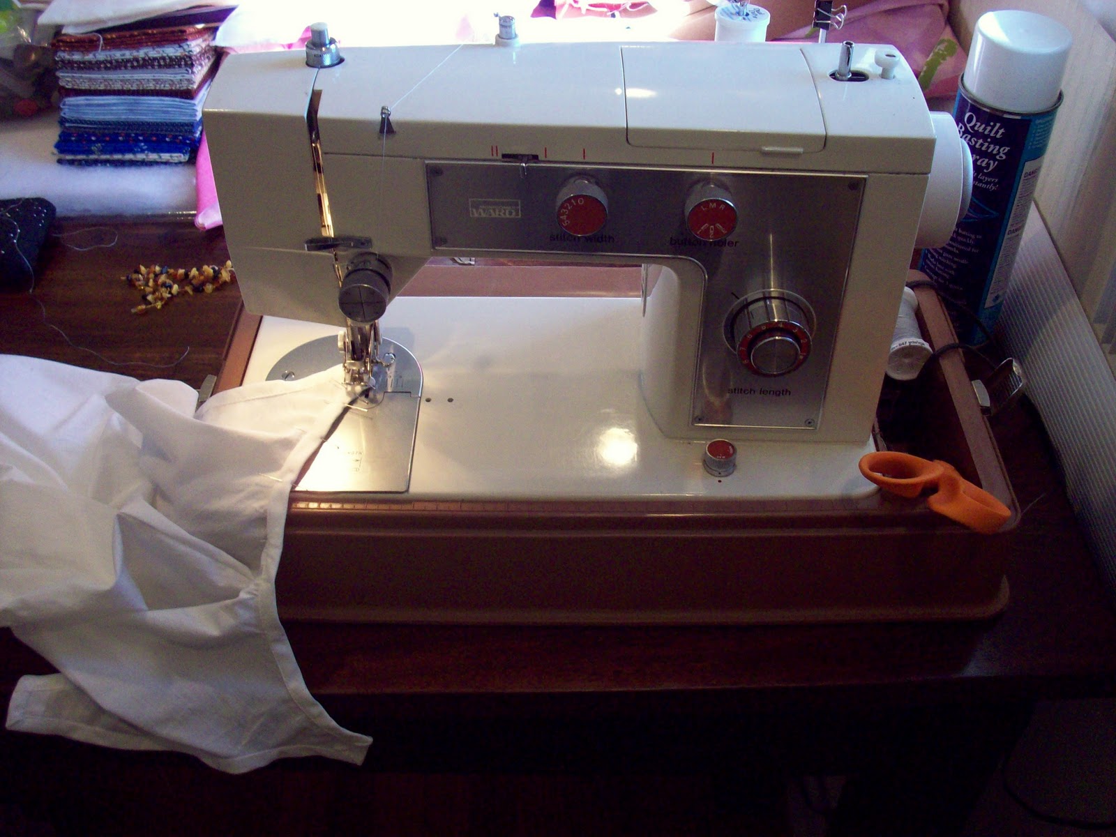 Sew Away We Go My Vintage Sewing Machine Montgomery Ward UHT J1277