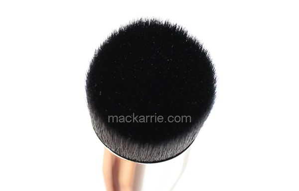 c_196SlantedFlatTopFoundationBrush4