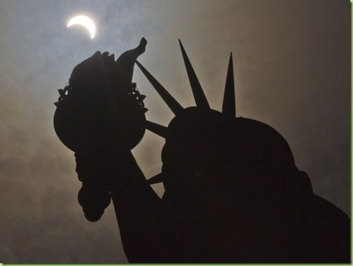 636389286771860168-AP-Eclipse-New-York