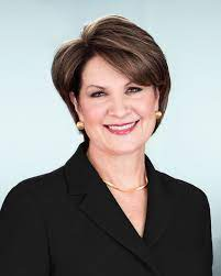 Marillyn Hewson Net Worth, Age, Wiki, Biography, Height, Dating, Family, Career