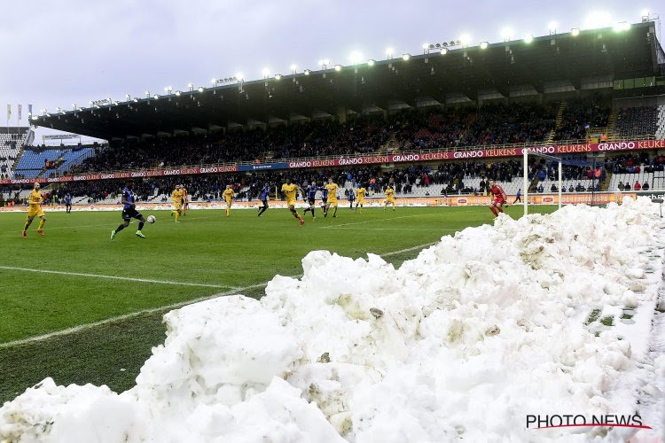 Overuren voor de greenkeepers: velden van titelconcurrenten Anderlecht en Club Brugge liggen er na de winterprik verschrikkelijk bij