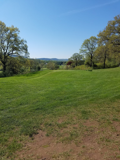 Golf Course «Hunter Memorial Golf Course», reviews and photos, 688 Westfield Rd, Meriden, CT 06450, USA