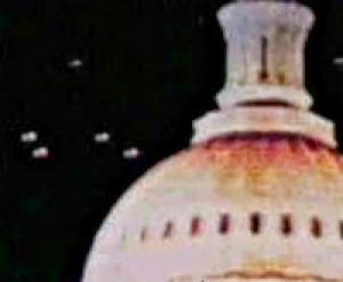 Long Time White House Employee Photographs Ufos