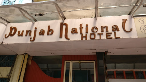 Punjab National Hotel, 3-7-38, Pandariba Rd, Mahavir Chowk, Shahgunj, Aurangabad, Maharashtra 431001, India, Punjabi_Restaurant, state MH