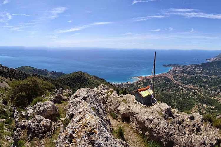 Les Alpes-Maritimes à pied - Le Tour du Roc d'Orméa