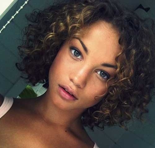 Best Curly Hairstyles to Try for Teen Girls - Fashion 2D