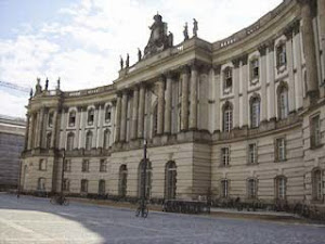 Königliche Bibliothek, Quelle: Gisela Pape, https://berlin.city-map.de/02015000/forum-fridericianum-am-bebelplatz