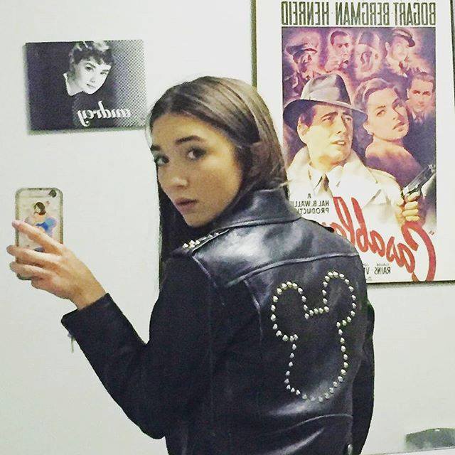 Rowan Blanchard Profile pictures, Dp Images, Display pics collection for whatsapp, Facebook, Instagram, Pinterest.